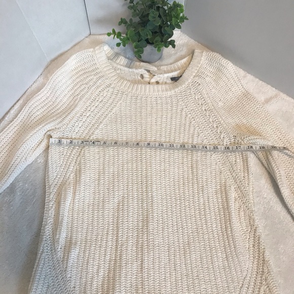 Aerie white sweater with lace up back size Medium - Picture 6 of 9